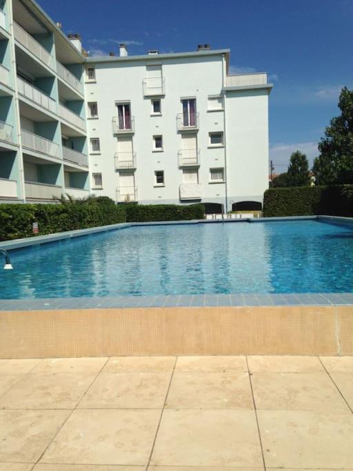 Appartement Pas Cher En Bord De Mer Avec Piscine Canet-en-Roussillon Exterior foto